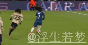 巴萨噩梦?3500万铁卫2年半4次染红致3次惨败 球迷:离队吧 巴萨噩梦?3500万铁卫2年半4次染红致3次惨败 球迷:离队吧