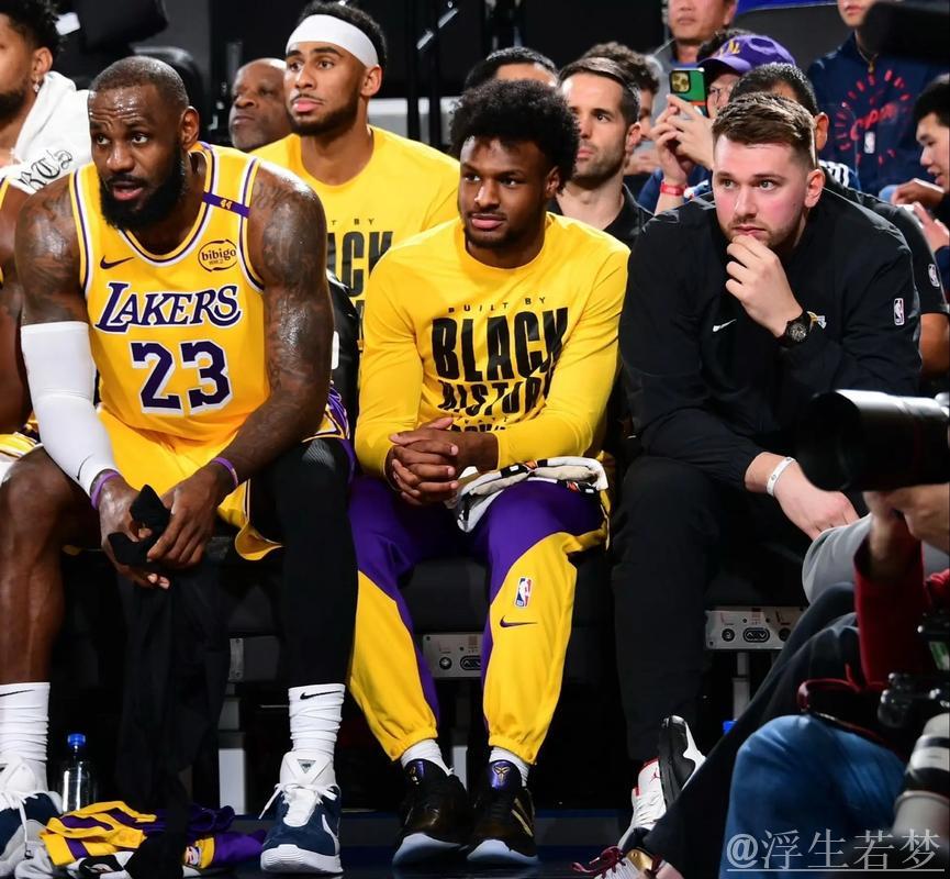 湖人东契奇组合净效率+13.5,詹姆斯登场后降至-13.1 湖人东契奇组合净效率+13.5,詹姆斯登场后降至-13.1